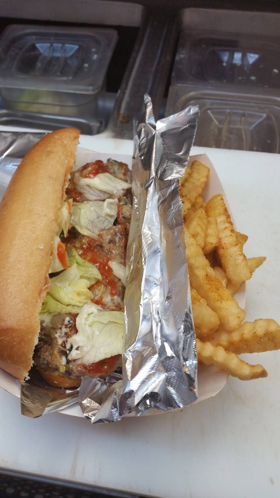 Shawtys Grill | restaurant | 1620 E Raleigh Blvd, Rocky Mount, NC 27801, USA | 2523168110 OR +1 252-316-8110