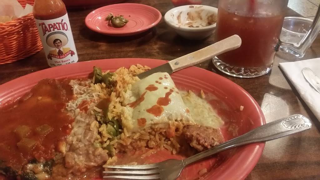 Suzey Belens | restaurant | 140 N 3rd Ave, Oakdale, CA 95361, USA | 2098482849 OR +1 209-848-2849