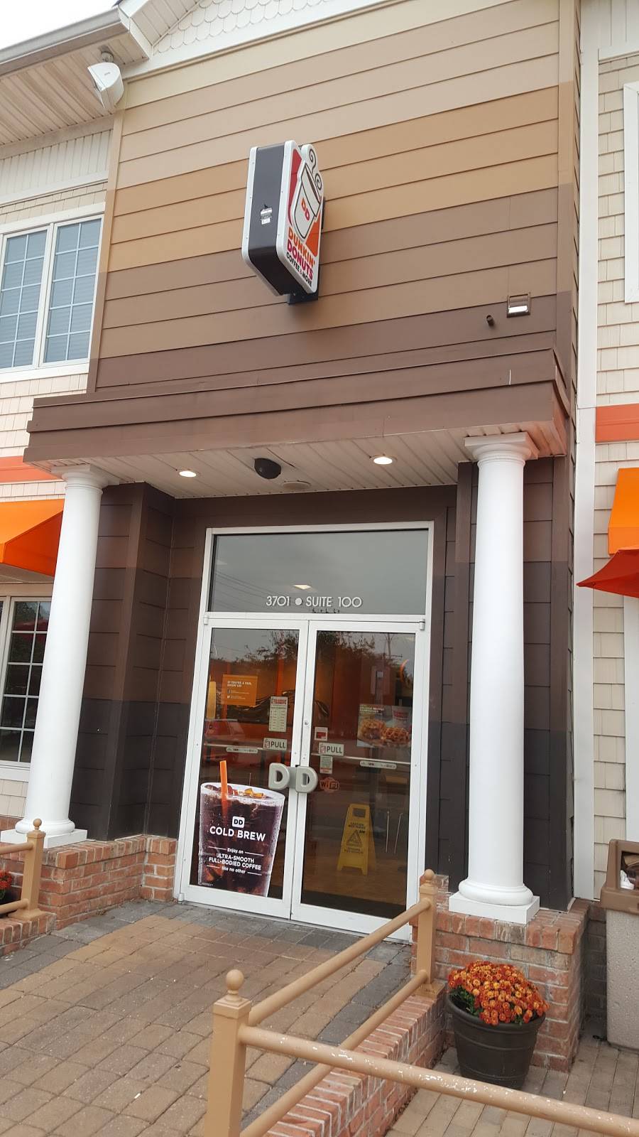Dunkin | bakery | 3701 Pacific Ave, Virginia Beach, VA 23451, USA | 7573513609 OR +1 757-351-3609