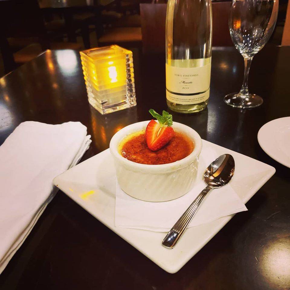 Waters Bar & Grille | restaurant | 7900 NE 82nd Ave, Portland, OR 97220, USA | 5034937761 OR +1 503-493-7761