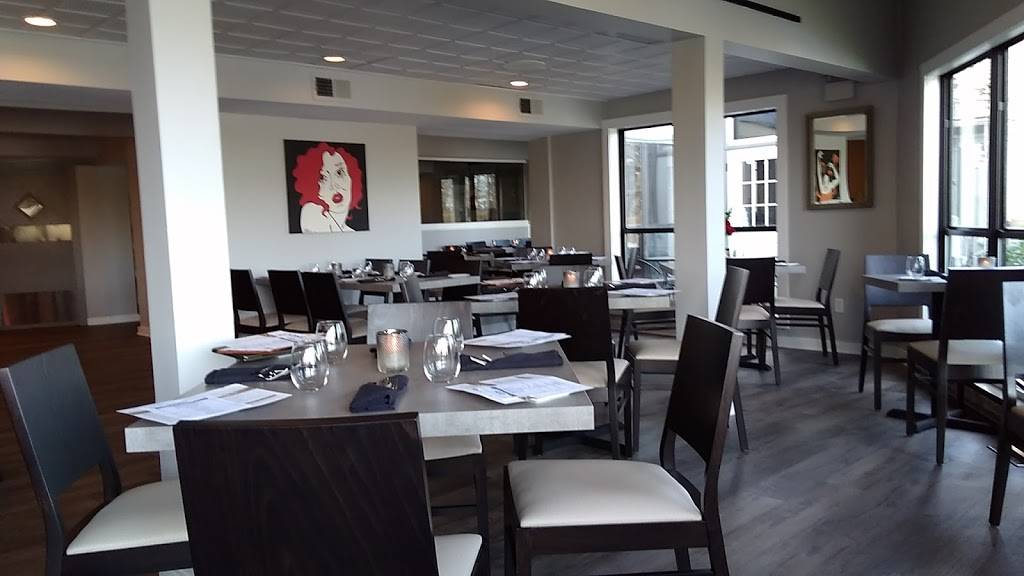 The Landing Restaurant | restaurant | 773 Ashmeade Rd, Moneta, VA 24121, USA | 5407213028 OR +1 540-721-3028