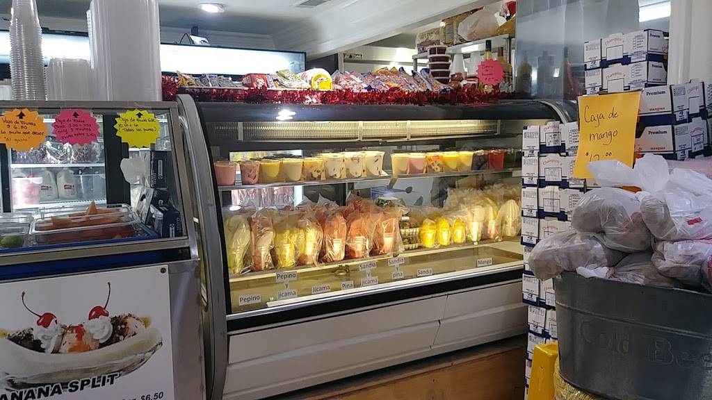 El Antojito Fruteria | restaurant | 210 N Ira Ave, Dallas, TX 75211, USA | 2143331990 OR +1 214-333-1990
