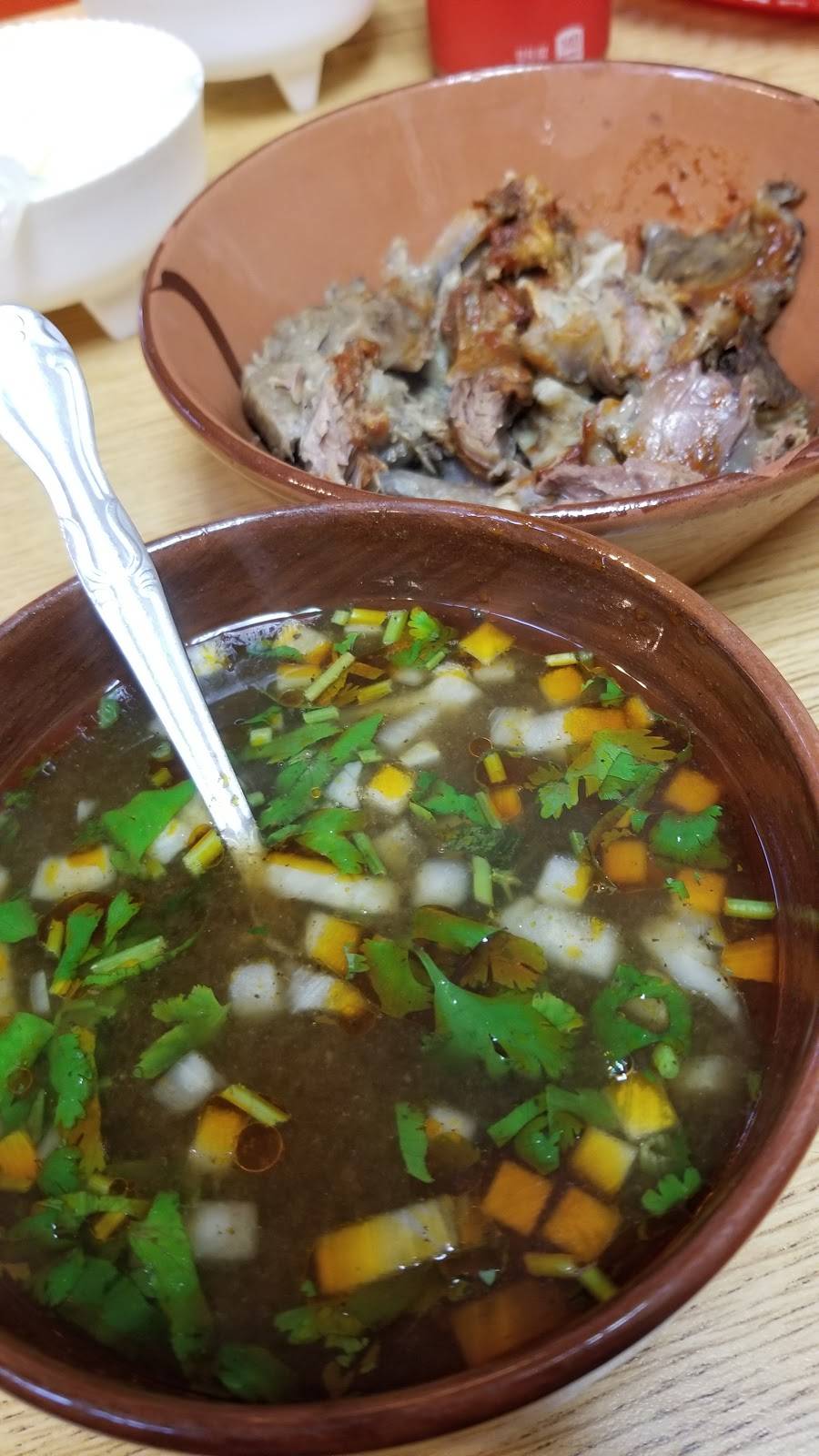 Birrieria Reyes De Ocotlan Restaurant | restaurant | 1322 W 18th St, Chicago, IL 60608, USA | 3127332613 OR +1 312-733-2613