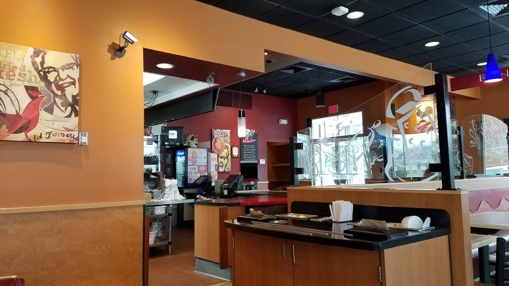 KFC | restaurant | 902 E Euclid Ave, Des Moines, IA 50316, USA | 5152650815 OR +1 515-265-0815