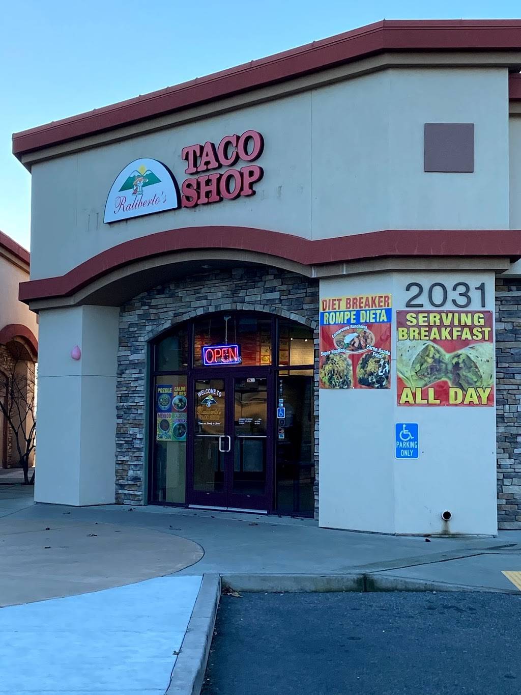 Ralibertos Taco Shop | restaurant | 2031 Forest Ave, Chico, CA 95928, USA | 5305669659 OR +1 530-566-9659