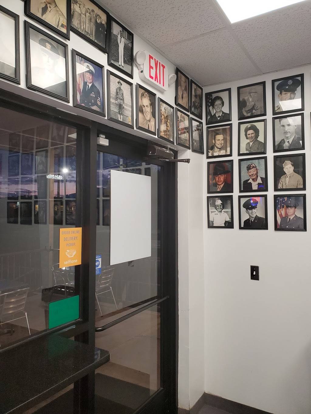 Stripes Burrito Co | restaurant | 2204 Menaul Blvd NE, Albuquerque, NM 87107, USA | 5058815151 OR +1 505-881-5151