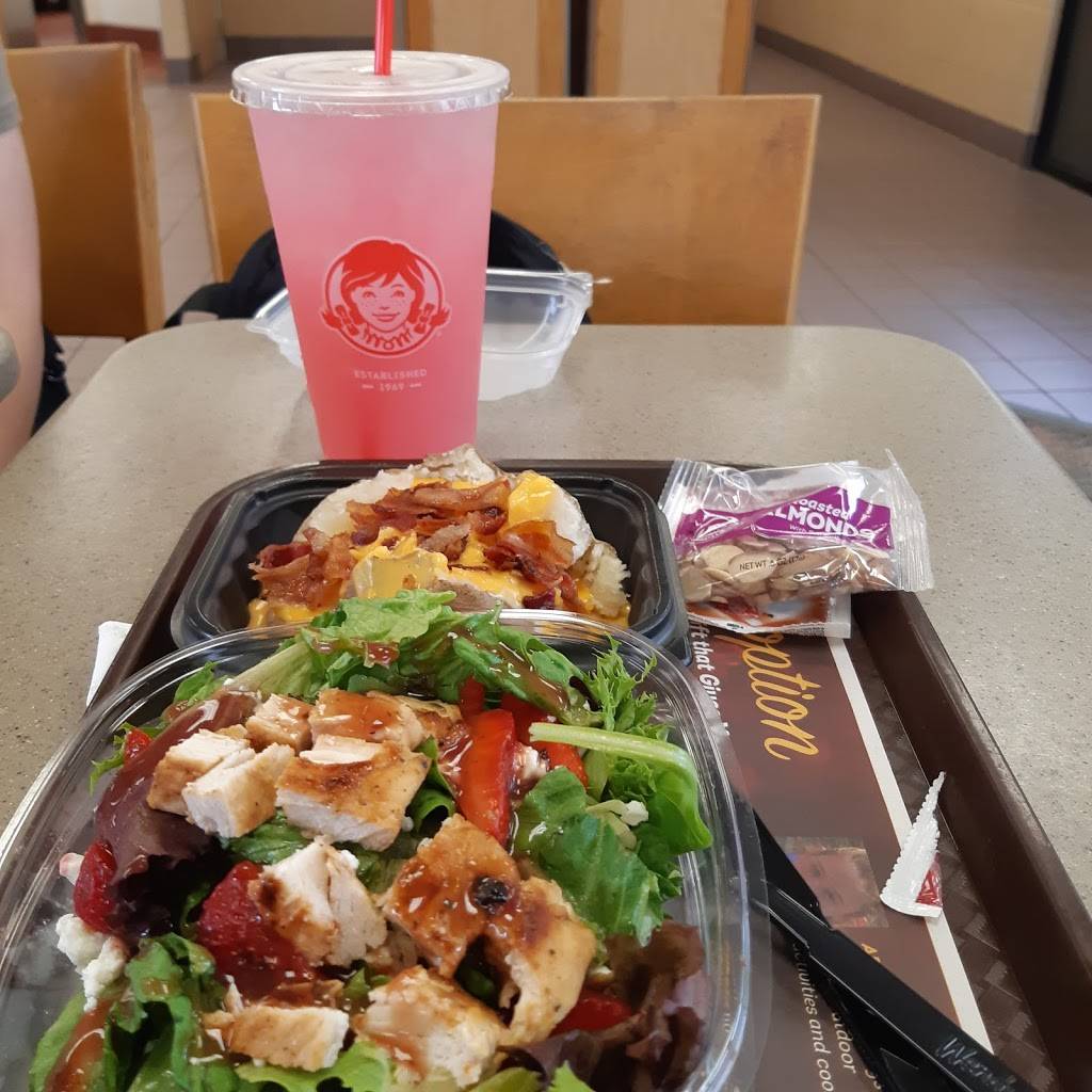 Wendys | restaurant | 91 Lafayette St, Salem, MA 01970, USA | 9787459545 OR +1 978-745-9545