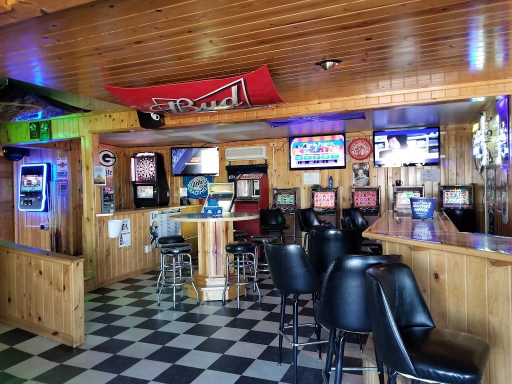 Choo Choo Bar & Grill | restaurant | 5002 E 3rd St, Superior, WI 54880, USA | 7153983788 OR +1 715-398-3788