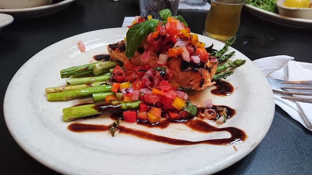 The Paddock on Market | restaurant | 3406 E Market St, York, PA 17402, USA | 7177557300 OR +1 717-755-7300