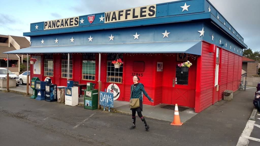 Franks Place Family Dining | restaurant | 32945 WA-20, Oak Harbor, WA 98277, USA | 3606755850 OR +1 360-675-5850