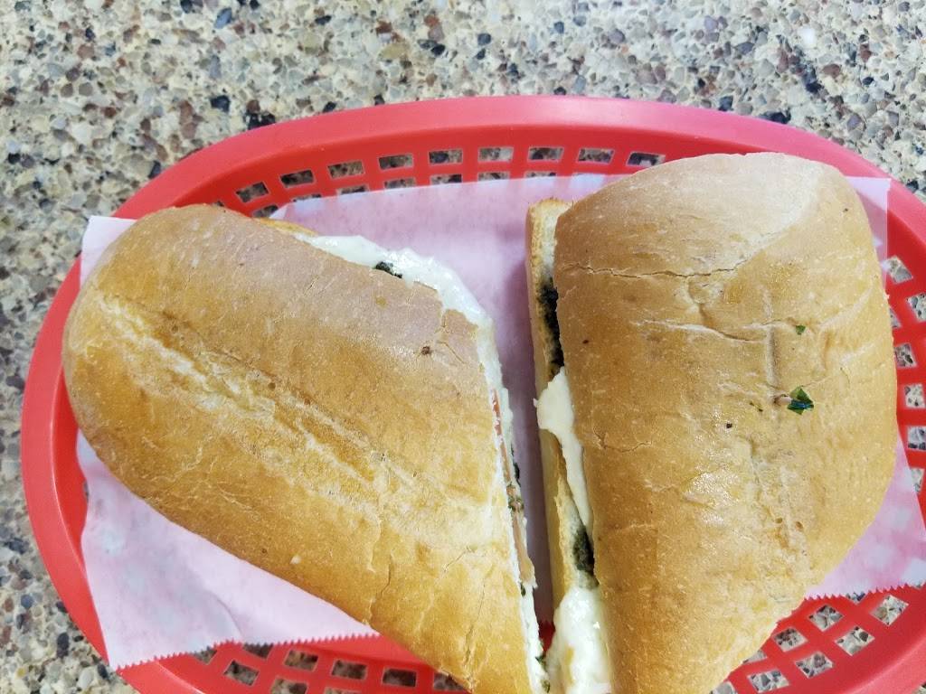 Summers Deli & Catering | restaurant | 16885 Via Del Campo Ct #115, San Diego, CA 92127, USA | 8586734004 OR +1 858-673-4004