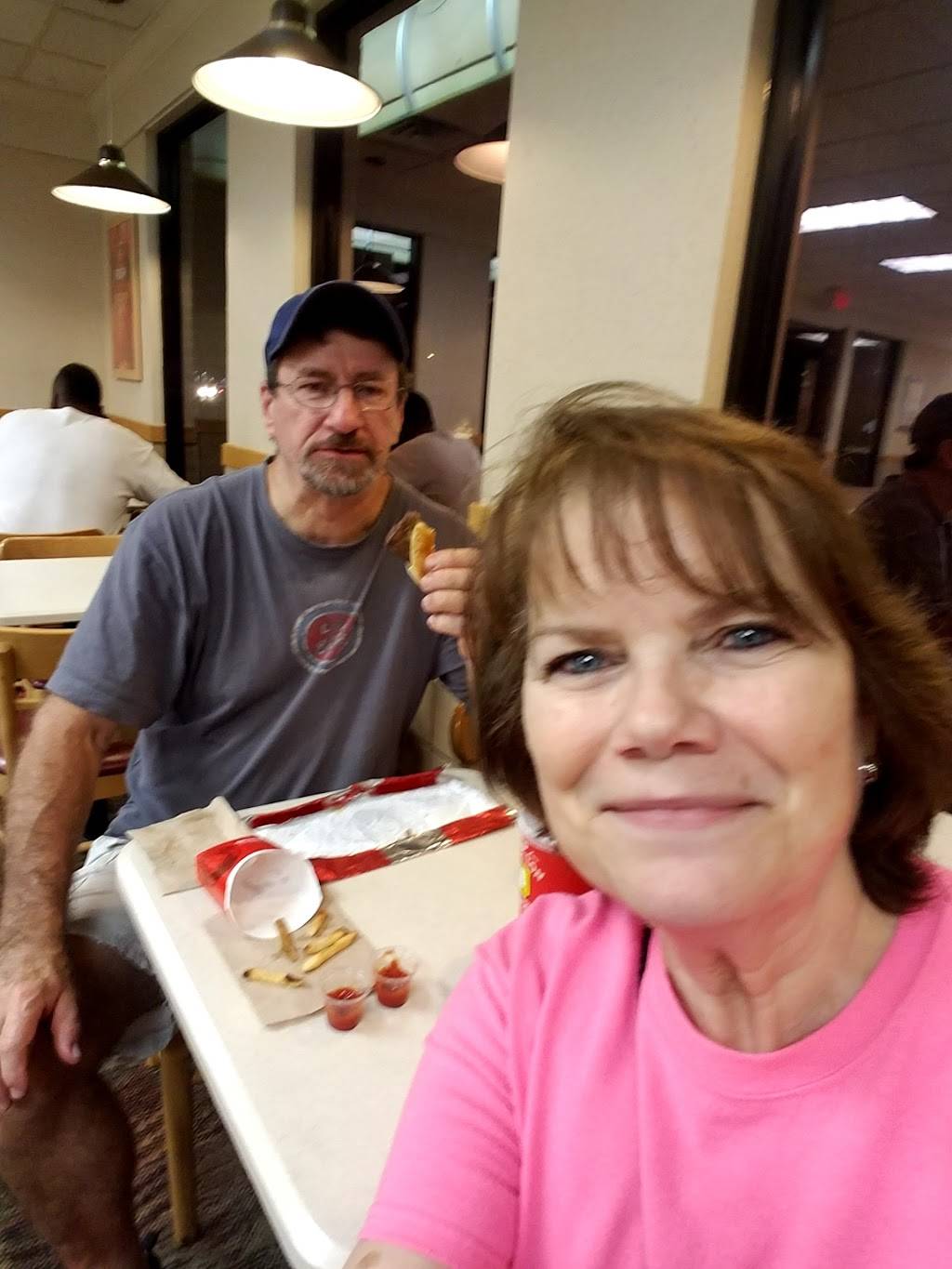 Wendys | restaurant | 1419 Williamson Rd NE, Roanoke, VA 24012, USA | 5403440599 OR +1 540-344-0599