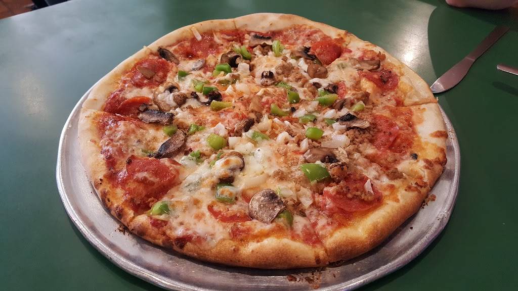 Pazzos Pizzeria | restaurant | 122 E Meadow Dr #9, Vail, CO 81657, USA | 9704769026 OR +1 970-476-9026