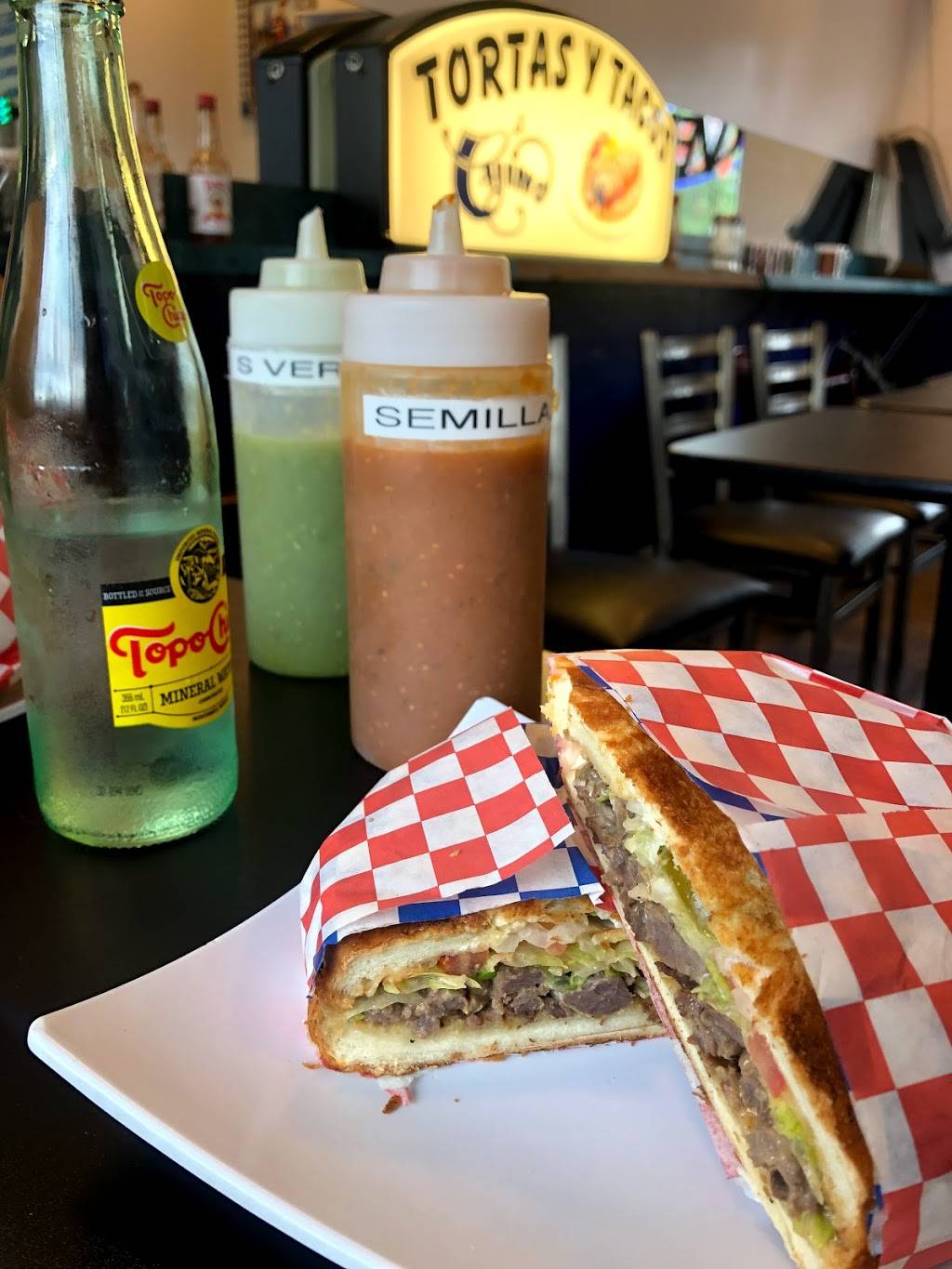 Tortas Y Tacos El Chino | restaurant | 796 Peoria St, Aurora, CO 80011, USA | 3033608765 OR +1 303-360-8765