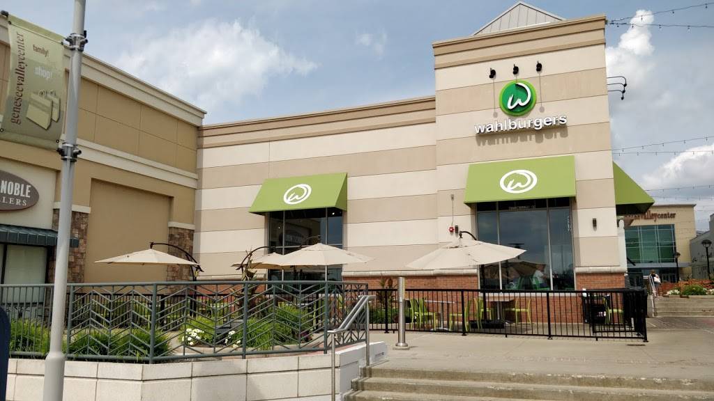 Wahlburgers | restaurant | G-4372 Miller Rd, Flint, MI 48507, USA | 8102657354 OR +1 810-265-7354
