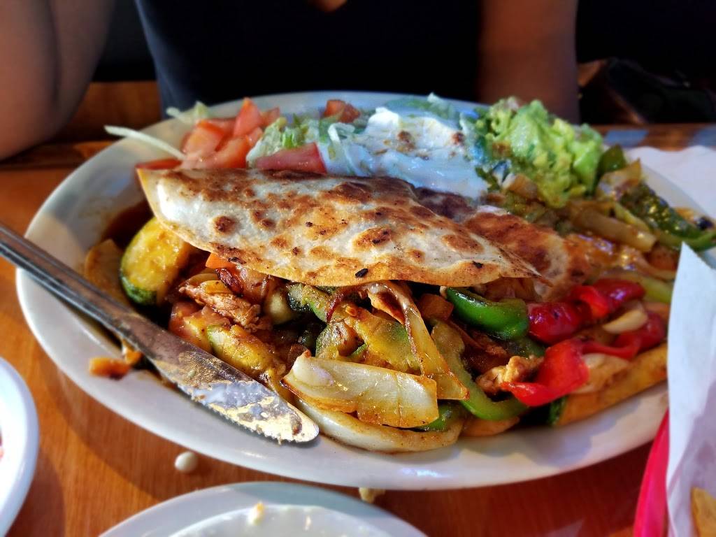 Cocos Mexican Restaurant | restaurant | 3320 Tylersville Rd, Hamilton, OH 45011, USA | 5137373025 OR +1 513-737-3025