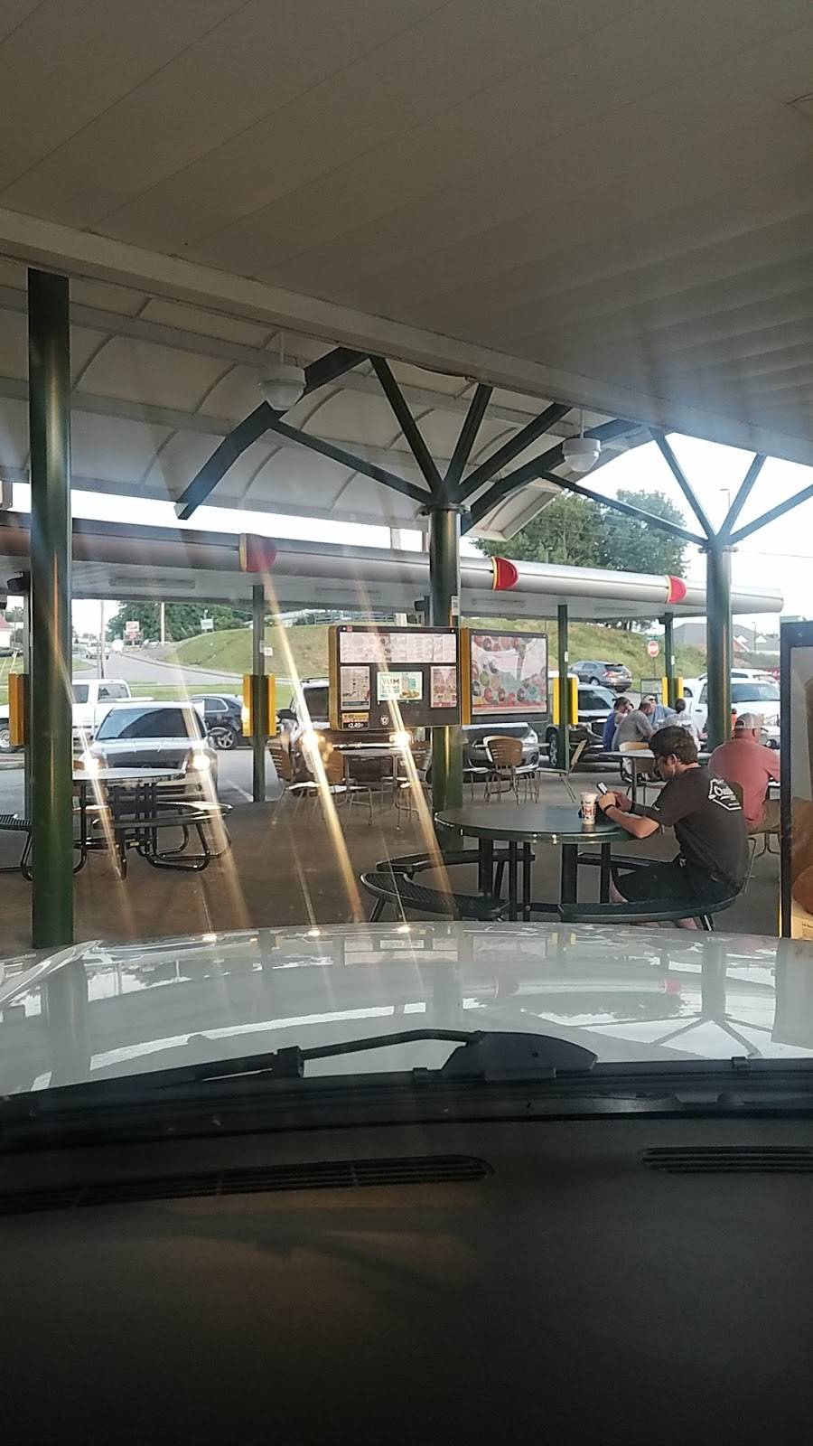 Sonic Drive-In | restaurant | Roger Wells Blvd, 200 North St, Glasgow, KY 42141, United States | 2706515422 OR +1 270-651-5422