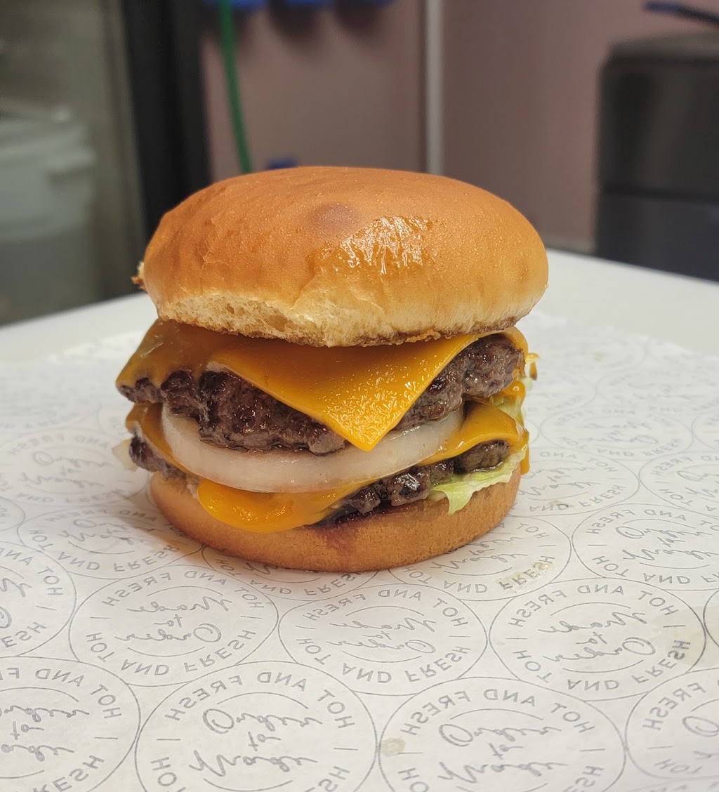 Nom Nom Café | restaurant | 128 Cherry St, Bronaugh, MO 64728, USA | 9098385475 OR +1 909-838-5475