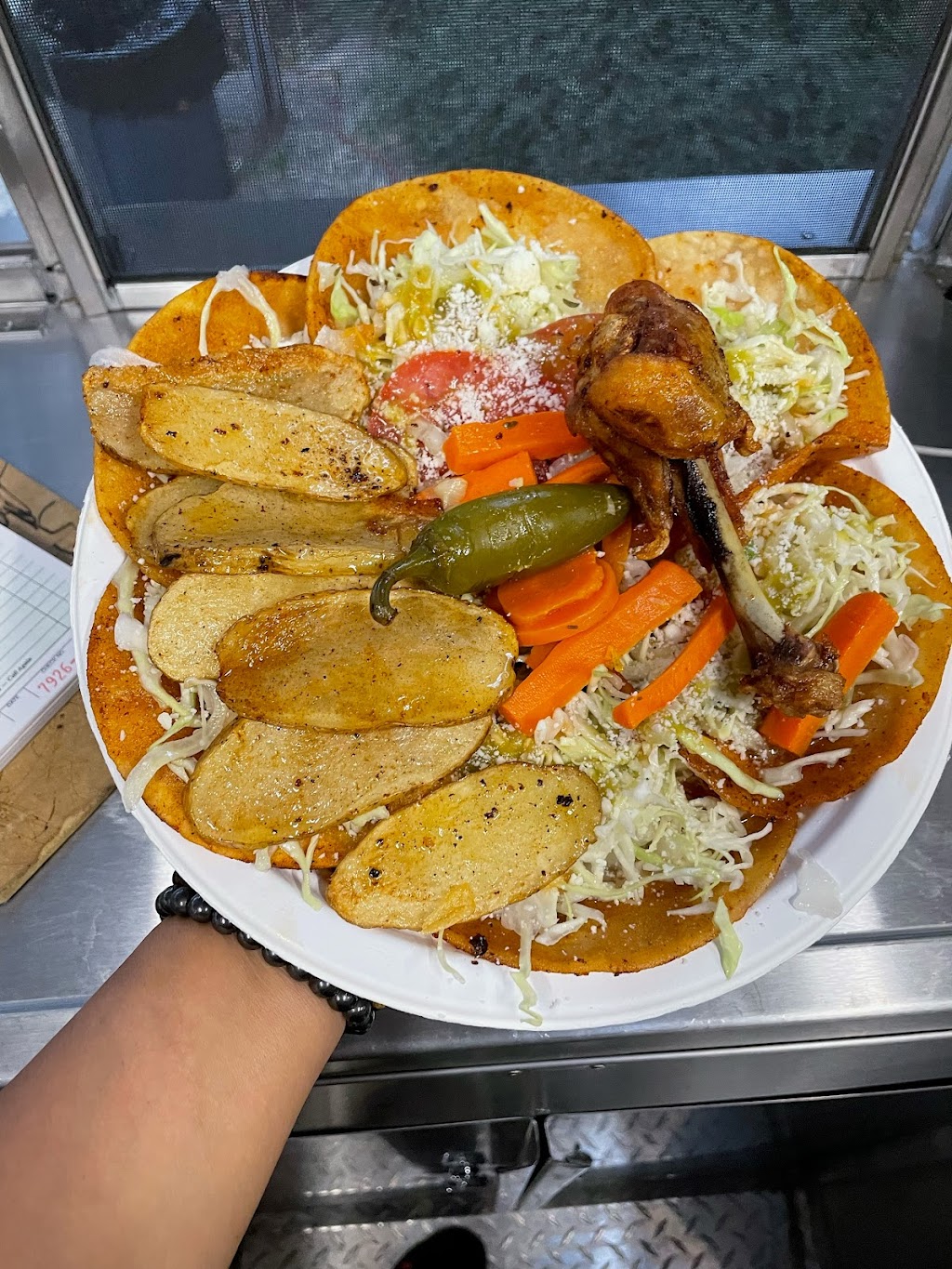 Cenaduria Michoacana | restaurant | 1289 Sebastopol Rd, Santa Rosa, CA 95407, USA | 7073264122 OR +1 707-326-4122