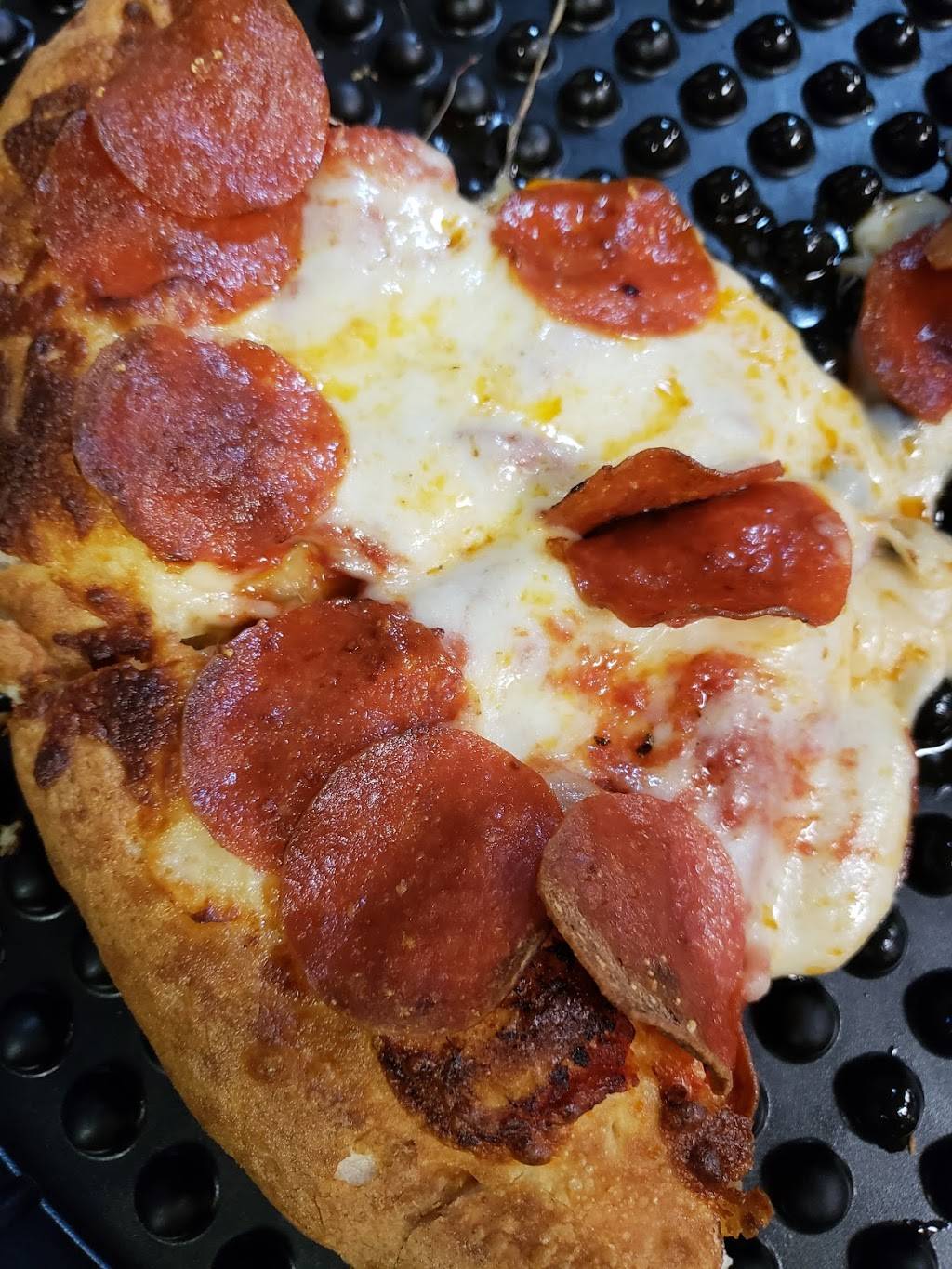 Pizza Plus | restaurant | 19935 American Ave, Hilmar, CA 95324, USA | 2096346200 OR +1 209-634-6200