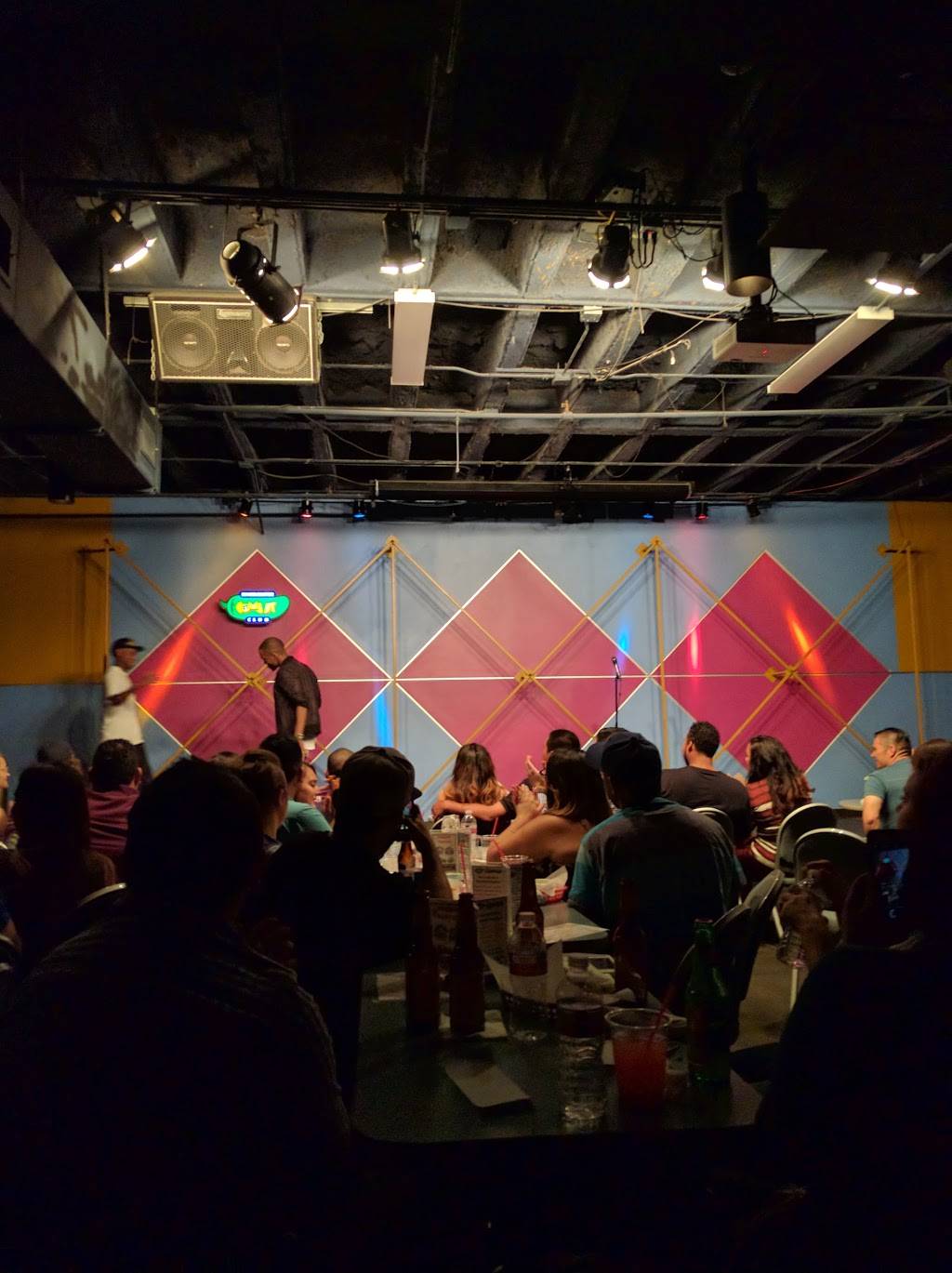 Rivercenter Comedy Club | restaurant | 618 I-410, San Antonio, TX 78216, USA | 2105418805 OR +1 210-541-8805