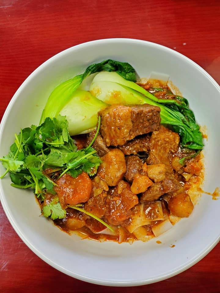 Flying Mon Noodles Bar | restaurant | 3708 Merle Hay Rd, Des Moines, IA 50310, USA | 5156300209 OR +1 515-630-0209