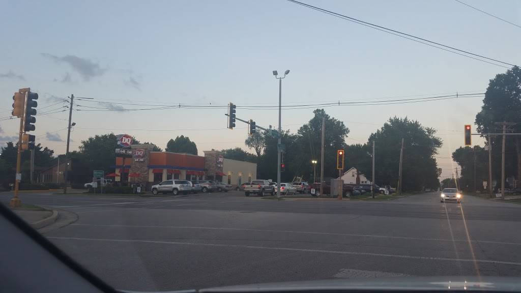 Dairy Queen Grill & Chill | restaurant | 1360 S Main St, Jacksonville, IL 62650, USA | 2172454223 OR +1 217-245-4223