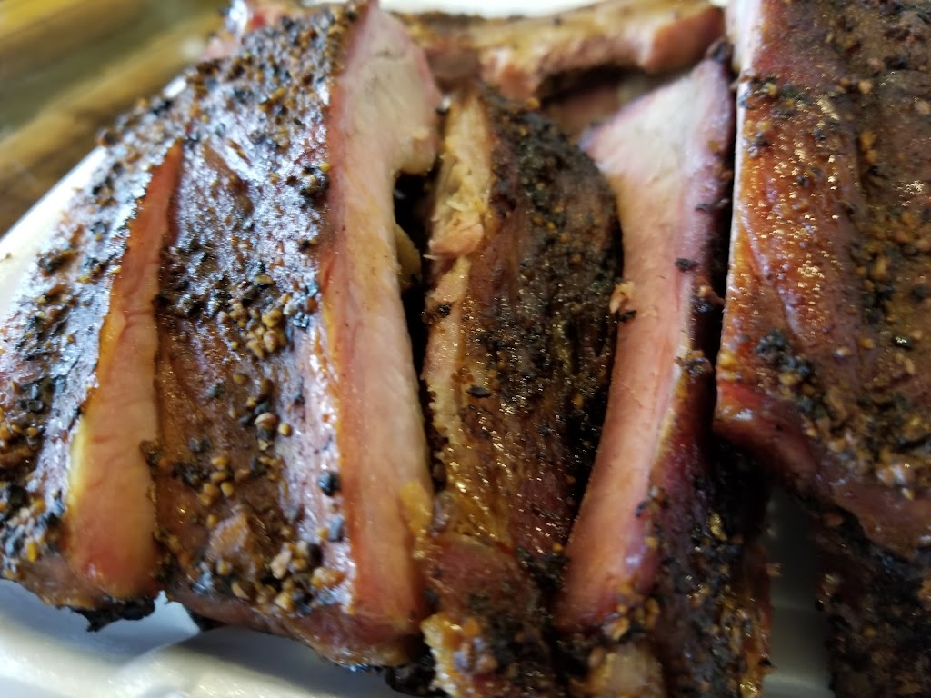 Detroit Bbq Company | restaurant | 711 Eight Mile Rd, Ferndale, MI 48220, USA | 5868559012 OR +1 586-855-9012