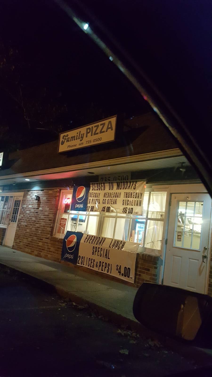 Family Pizza | meal delivery | 305 Lakehurst Rd b, Browns Mills, NJ 08015, USA | 6097350500 OR +1 609-735-0500