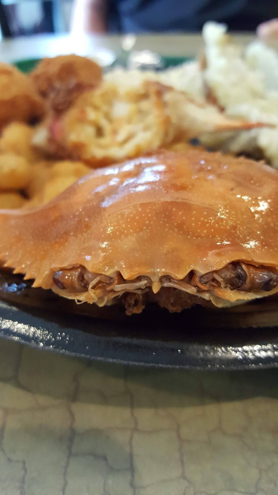 Captain Ds | restaurant | 1231 Hwy 70 SW, Hickory, NC 28602, USA | 8283288005 OR +1 828-328-8005