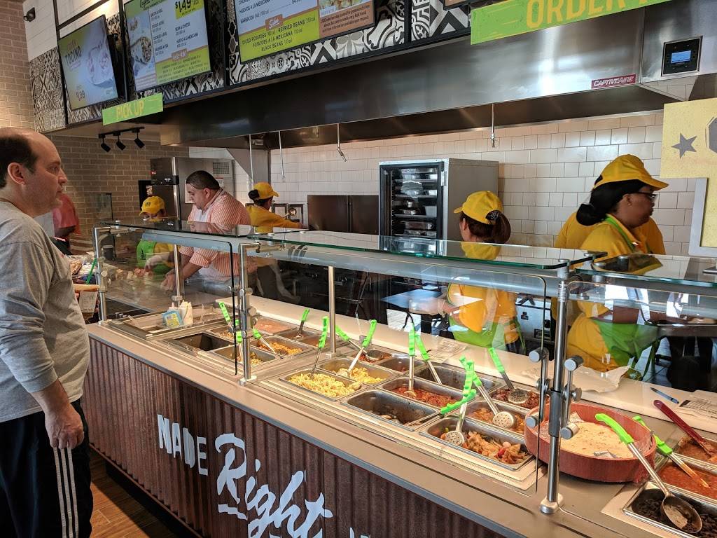 Laredo Taco Company | restaurant | 1805 Sylvan Ave, Dallas, TX 75208, USA | 2145072627 OR +1 214-507-2627