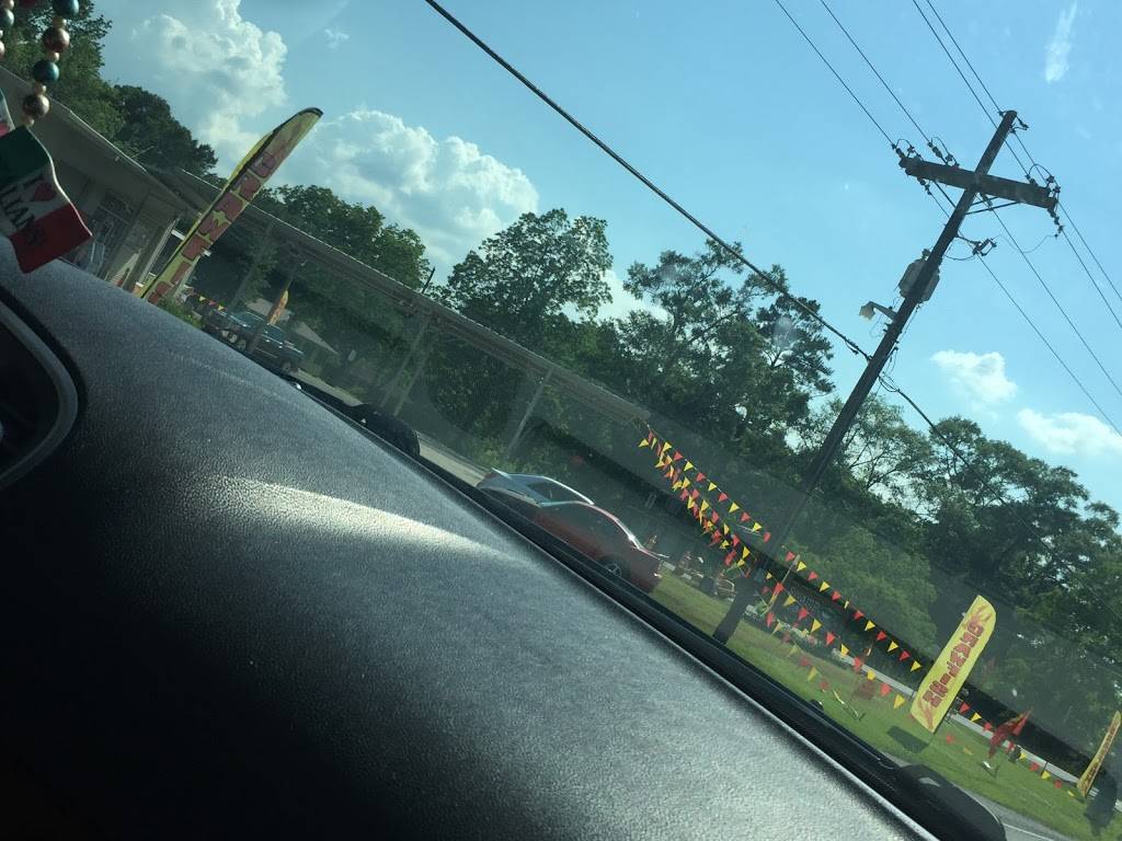 Crawfish X-press | restaurant | 10660 LA-431, St Amant, LA 70774, USA | 2256449413 OR +1 225-644-9413