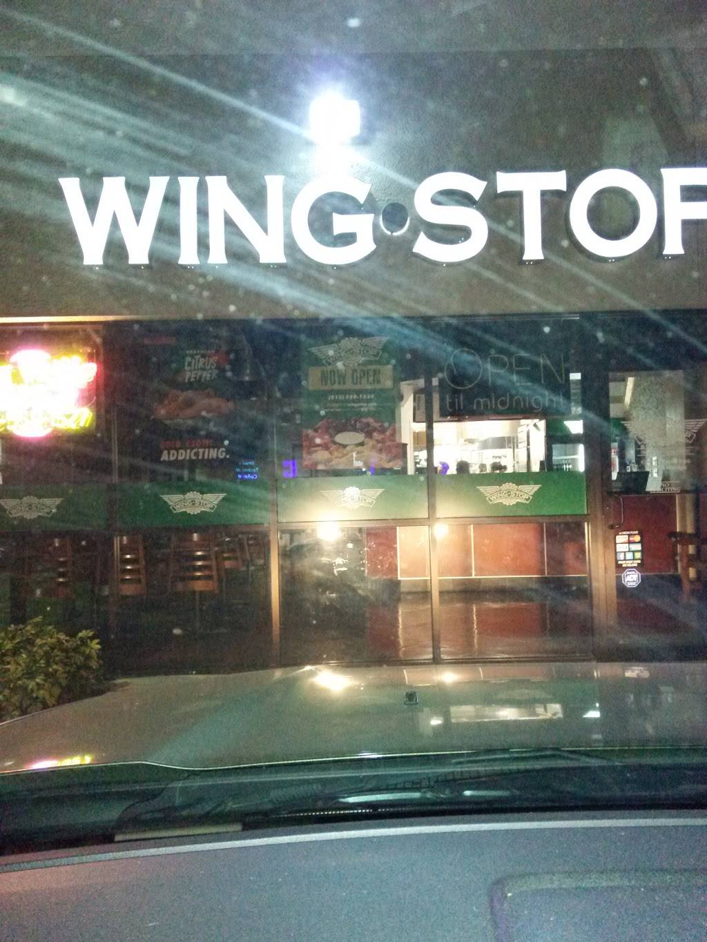 Wingstop | meal takeaway | 2115 E Hillsborough Ave, Tampa, FL 33610, USA | 8135591527 OR +1 813-559-1527