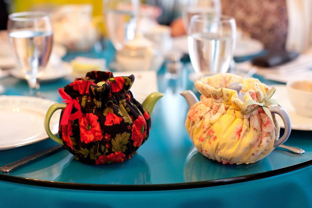 2 Sisters Tea Room & Gift Shop | restaurant | 205 W Main St, Vine Grove, KY 40175, USA | 2708772393 OR +1 270-877-2393