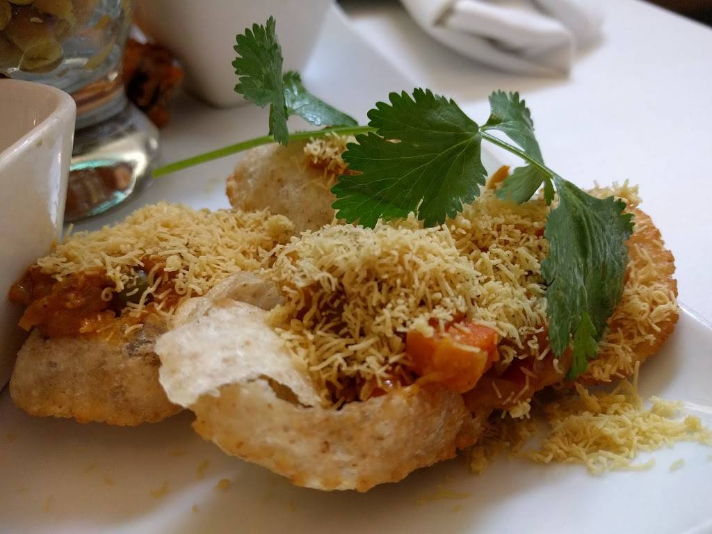 CholaNad Restaurant & Bar | restaurant | 308 W Franklin St, Chapel Hill, NC 27516, USA | 8002465262 OR +1 800-246-5262