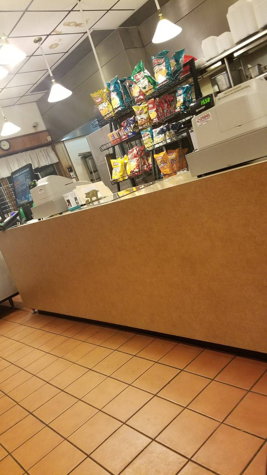 Joes Pizza And Restaurant | meal takeaway | 38 S Sproul Rd, Broomall, PA 19008, USA | 6103569848 OR +1 610-356-9848