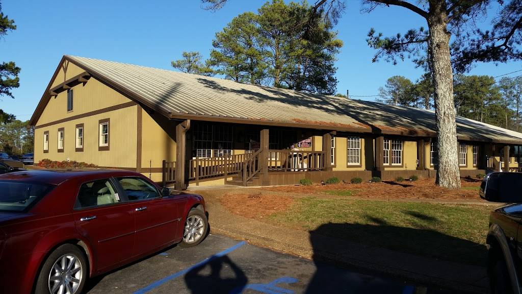 Catfish Cabin | restaurant | 8524 US-431, Albertville, AL 35950, USA | 2568788170 OR +1 256-878-8170