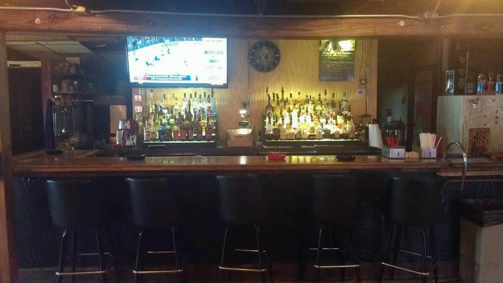 Bobs Lounge | restaurant | 907 N Fares Ave, Evansville, IN 47711, USA | 8124254929 OR +1 812-425-4929