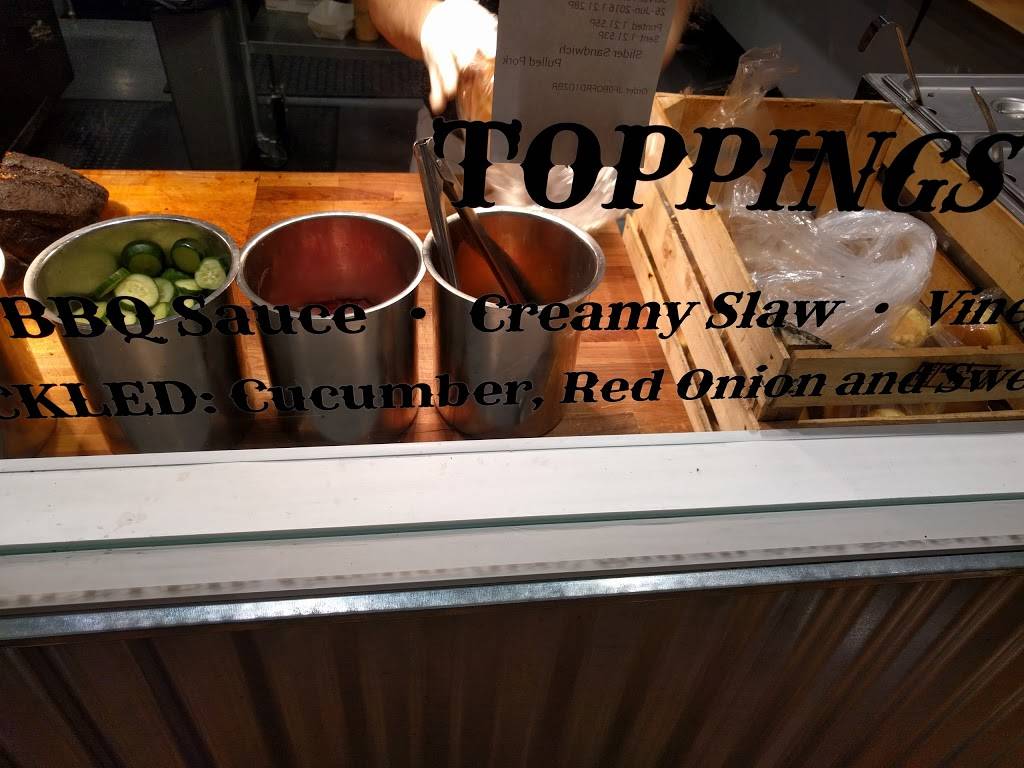 More Than Q | restaurant | 325 Northampton St, Easton, PA 18042, USA | 6108292777 OR +1 610-829-2777