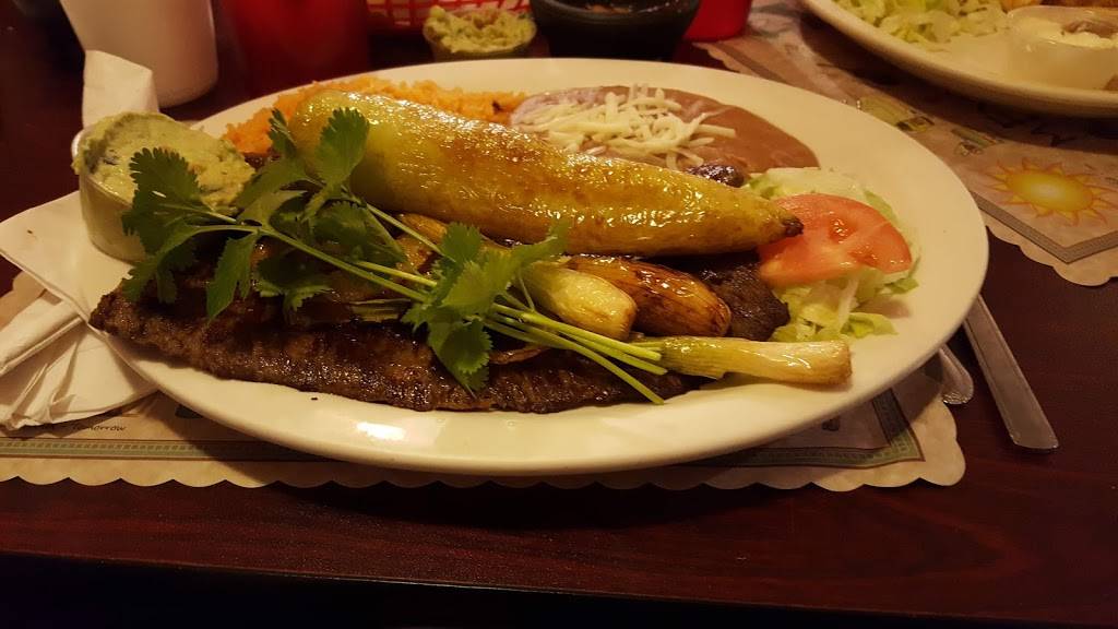 Las Palmas | restaurant | 1901 S 60th St, West Allis, WI 53219, USA | 4143299600 OR +1 414-329-9600