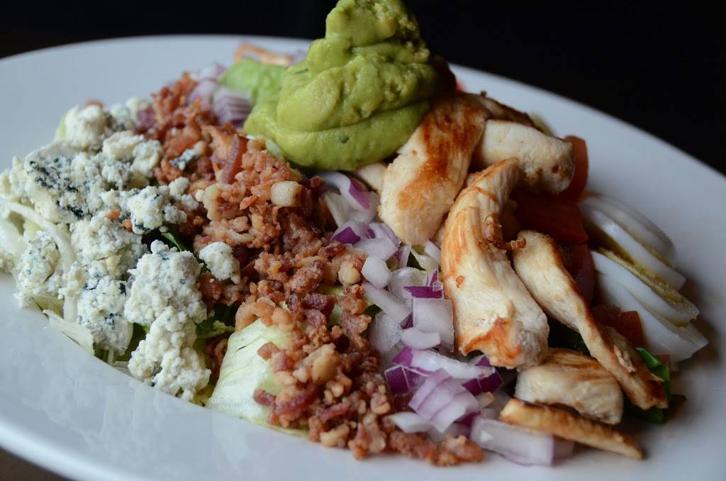 The Blind Pig | restaurant | 3325 Center Point Rd NE, Cedar Rapids, IA 52402, USA | 3192004127 OR +1 319-200-4127