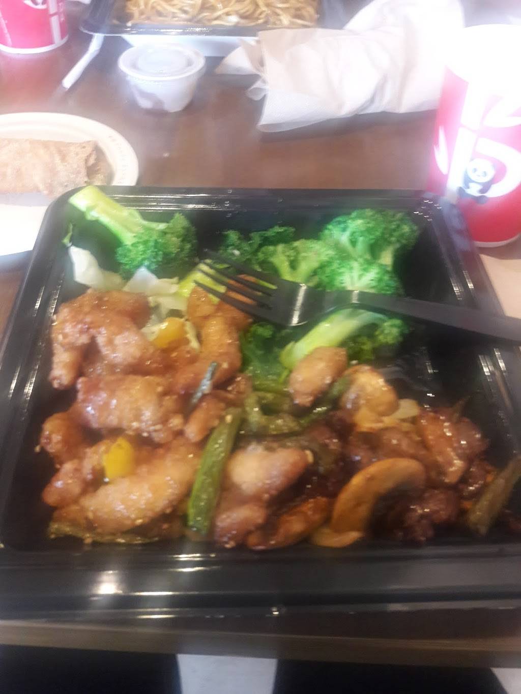 Panda Express | meal takeaway | 7105 Grand Ave, Gurnee, IL 60031, USA | 8478563971 OR +1 847-856-3971