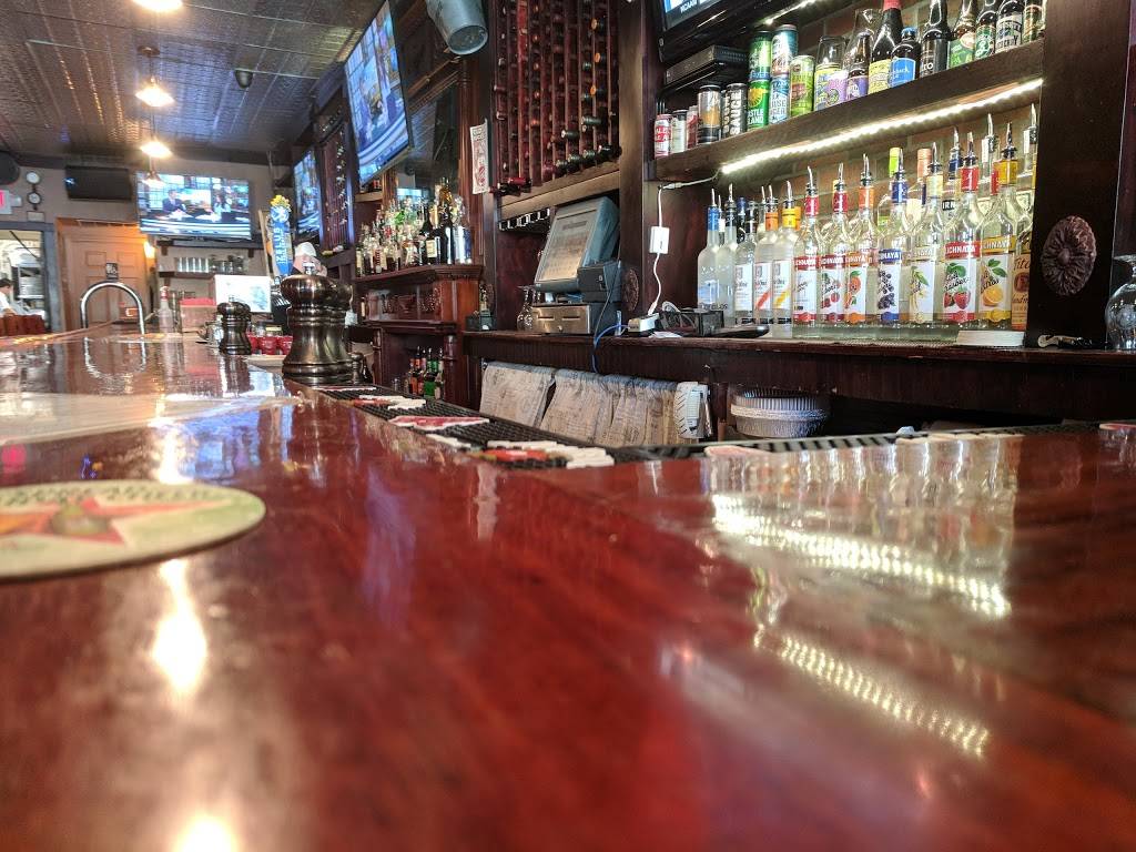 Four Square Restaurant & Bar | restaurant | 16 Commercial St, Braintree, MA 02184, USA | 7818484448 OR +1 781-848-4448