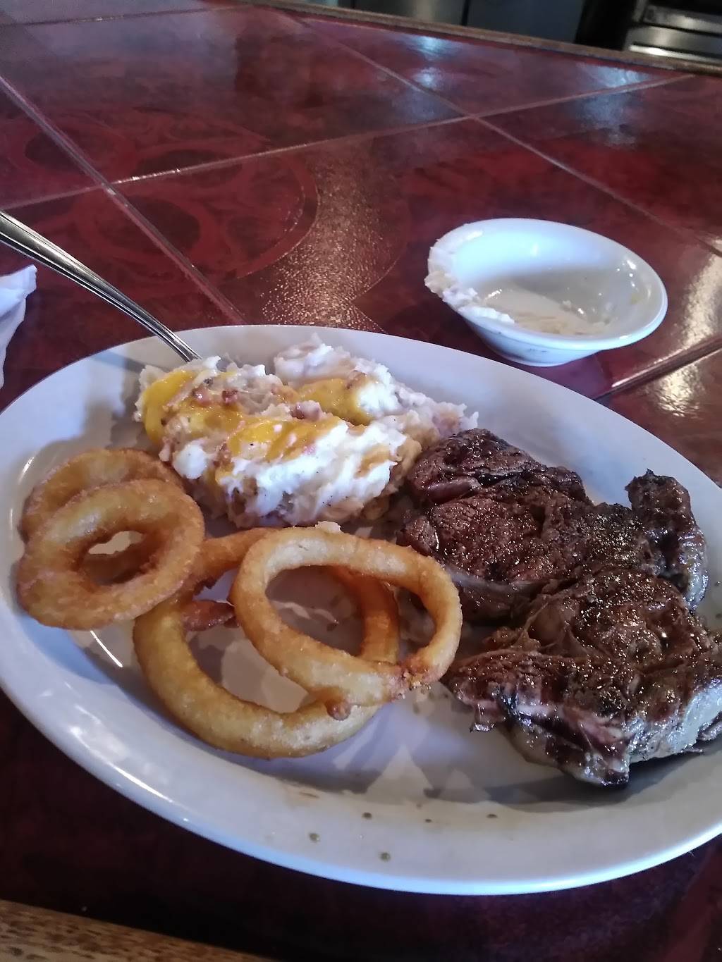 Petes Place | restaurant | 3905 Maynardville Hwy, Maynardville, TN 37807, USA | 8659923698 OR +1 865-992-3698