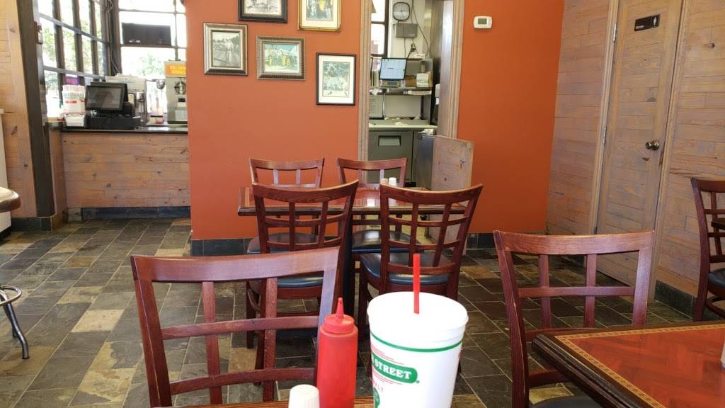 Burger Street | restaurant | 514 W Belt Line Rd, Richardson, TX 75080, USA | 9726809780 OR +1 972-680-9780