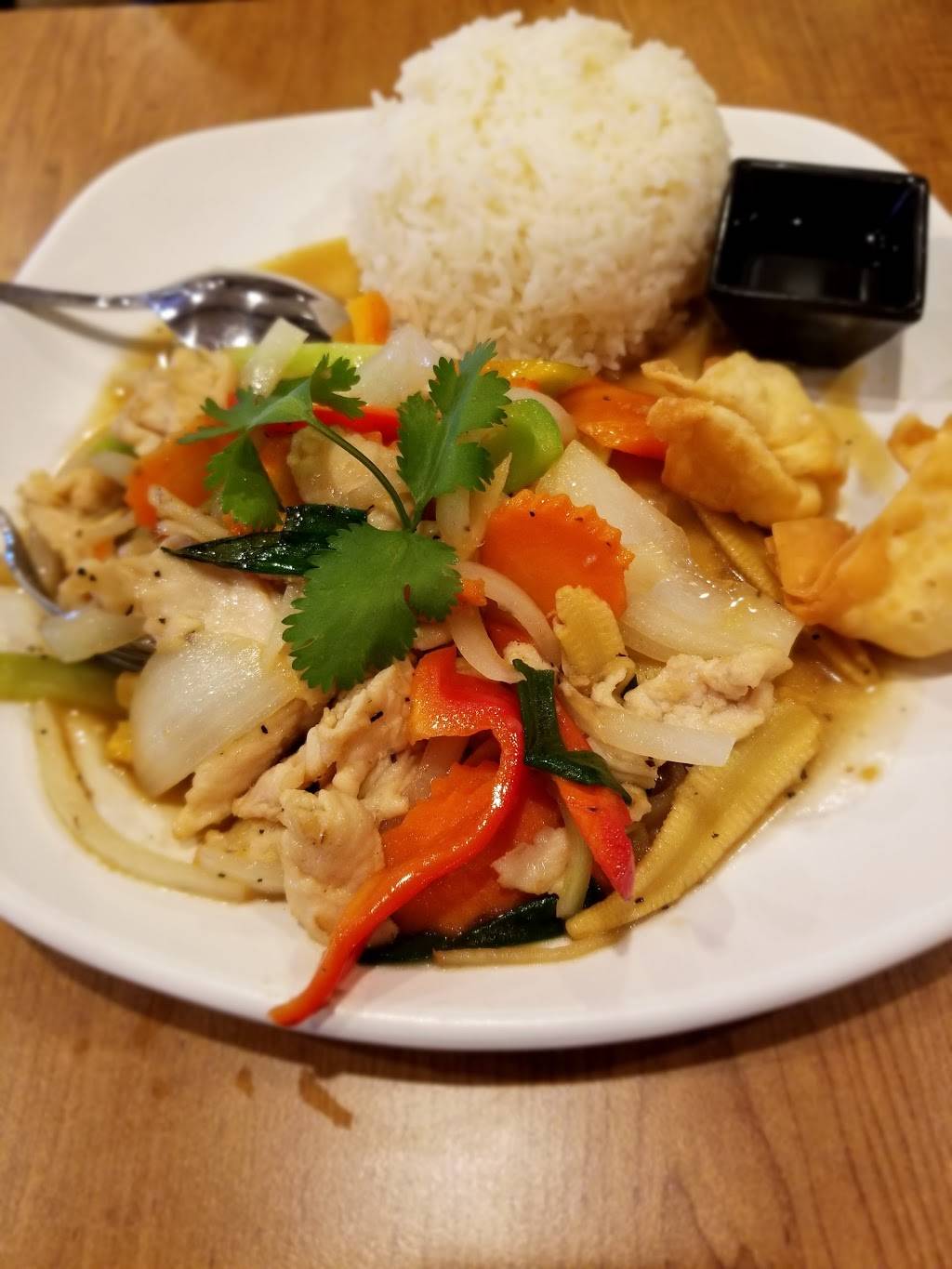 Thai Spoon Restaurant | restaurant | 7750 Palm Ave, Highland, CA 92346, USA | 9098628811 OR +1 909-862-8811