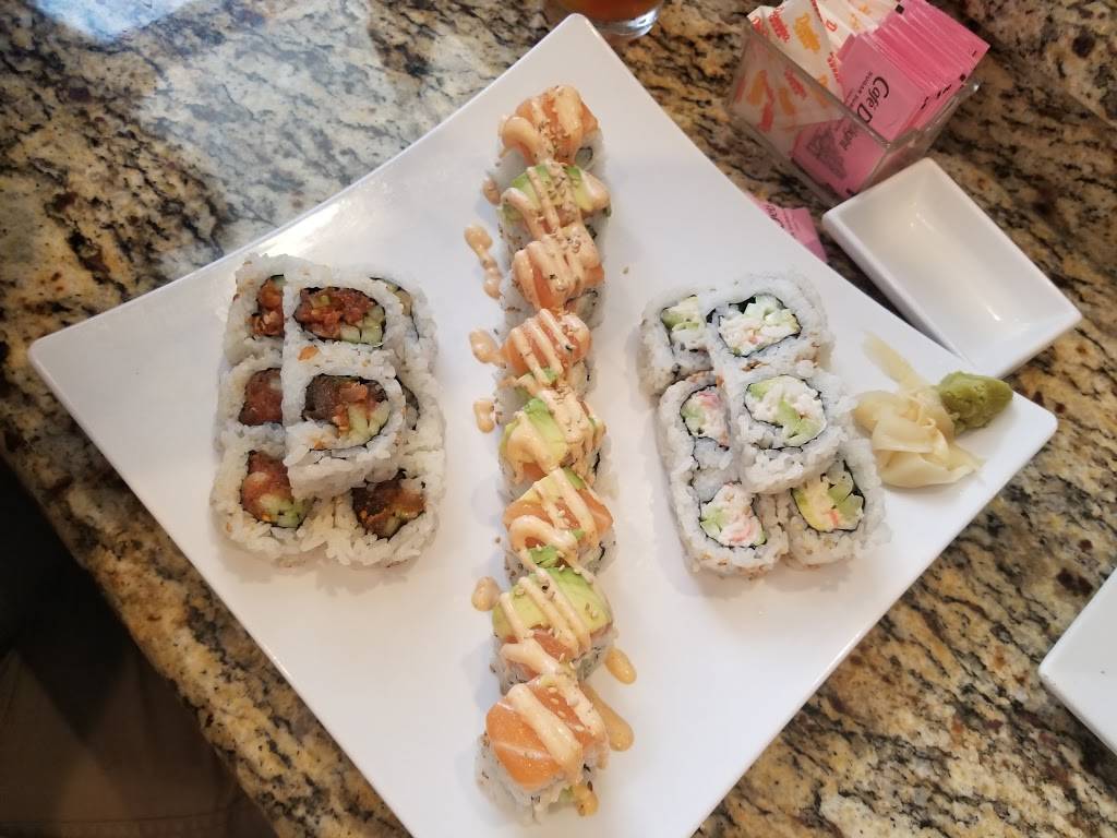 Wok & Roll | restaurant | 812 S Guadalupe St, San Marcos, TX 78666, USA | 5122166247 OR +1 512-216-6247