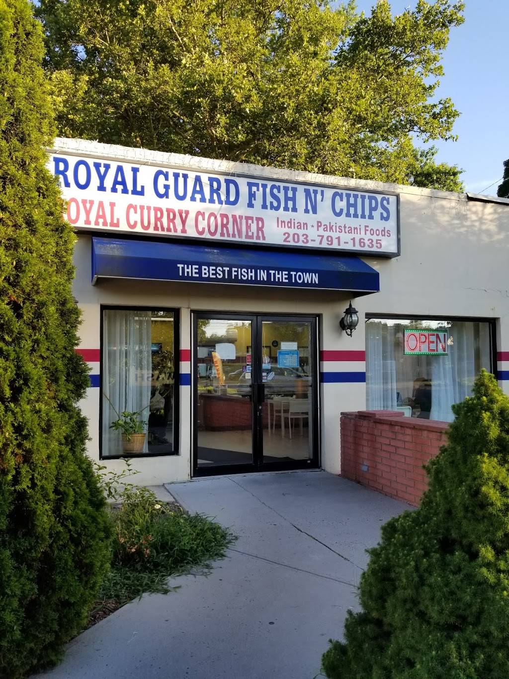 Royal Guard Fish & Chip | restaurant | 389 Main St, Danbury, CT 06810, USA | 2037911635 OR +1 203-791-1635