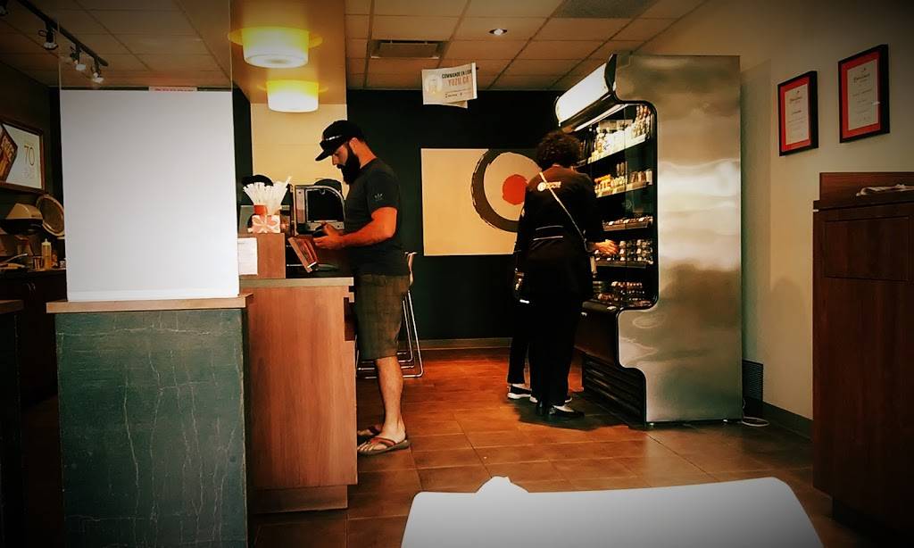 Yuzu sushi | meal takeaway | 3500 Chemin des Quatre-Bourgeois, Québec, QC G1W 2L2, Canada | 4186533339 OR +1 418-653-3339