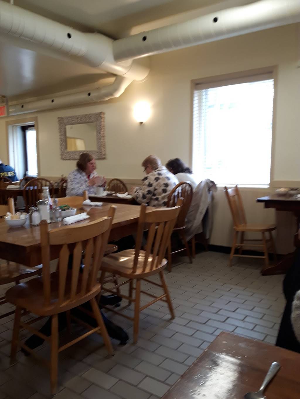 The Right Spot Restaurant Baked Goods | restaurant | 14 Elora St N, Alma, ON N0B 1A0, Canada | 2263367768 OR +1 226-336-7768